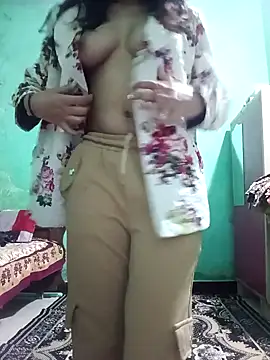 Hornyme18 online show from November 21, 4:05 pm