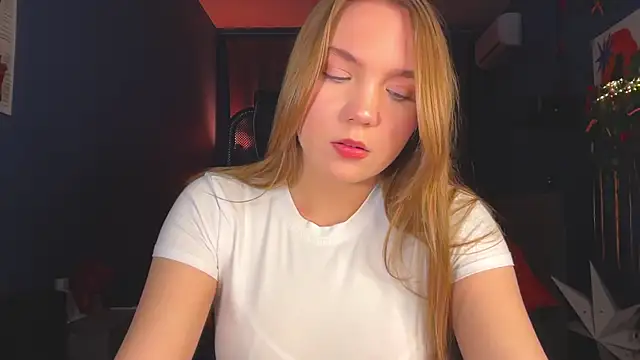 Snapshot of RebeccaEglitis chatting on May 16, 5:23 pm RebeccaEglitis online show from May 16, 5:23 pm