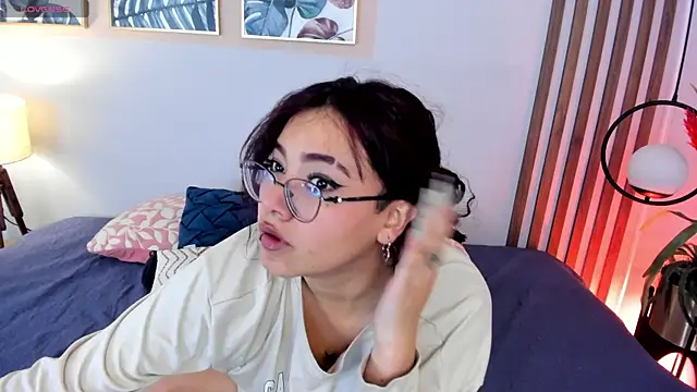 sunny maya  online show from October 19, 3:56 pm