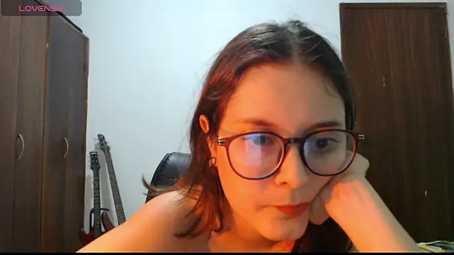 Snapshot of CarlaLorez chatting on December 14, 10:25 pm CarlaLorez online show from December 14, 10:25 pm