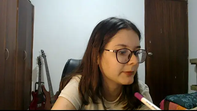 Snapshot of CarlaLorez chatting on February 27, 12:21 am CarlaLorez online show from February 27, 12:21 am