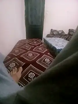 latarak321 online show from February 8, 8:01 pm