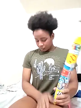 Snapshot of Nelsareth chatting on February 21, 7:53 am Nelsareth online show from February 21, 7:53 am