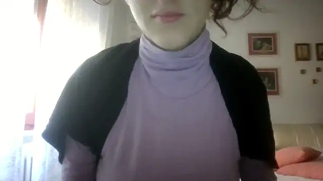 SuperValentina online show from February 17, 8:55 am