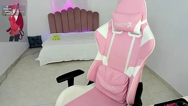 Meghan russo07 online show from November 9, 10:19 pm