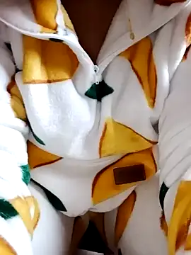 Snapshot of Mar-wa_1 chatting on November 21, 2:38 pm Mar-wa 1 online show from November 21, 2:38 pm