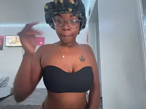 twerkaholic120 online show from October 21, 3:46 pm