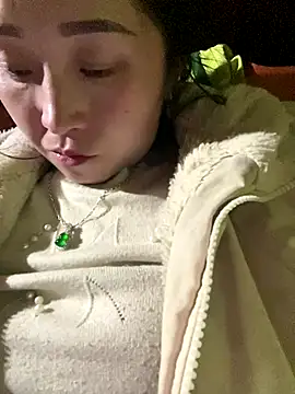 miemie-xx online show from December 18, 1:28 pm