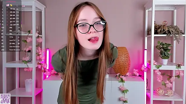 LittleCutieSandy online show from October 22, 3:29 am