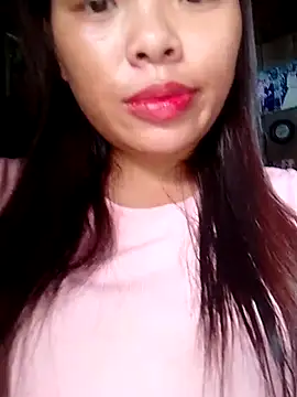 hello-cute online show from October 12, 8:24 am