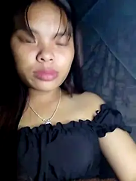 hello-cute online show from October 28, 3:58 pm