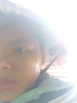 hello-cute online show from November 6, 2:23 am