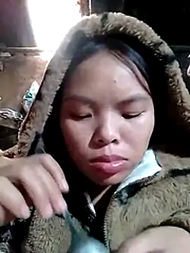 hello-cute online show from November 7, 4:23 am