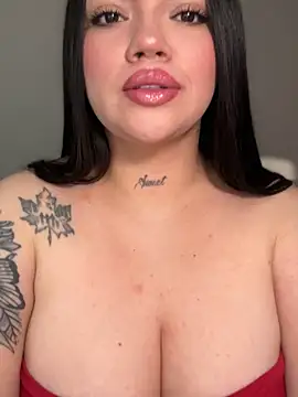 dulcemarianh  online show from April 10, 7:57 am