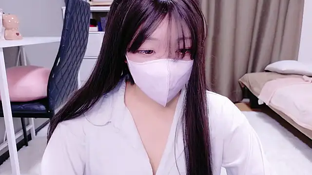 YuKa-zaurusu online show from November 12, 9:32 am