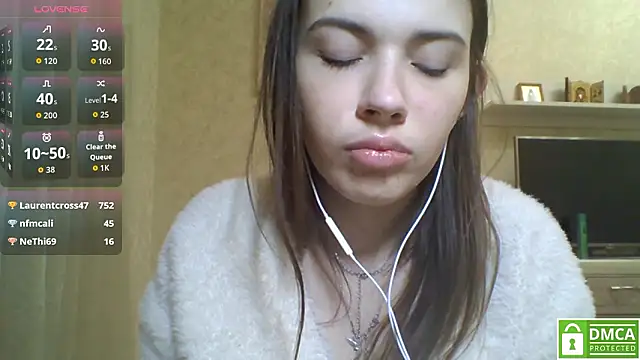 Snapshot of CeyaLier chatting on February 10, 1:32 am CeyaLier online show from February 10, 1:32 am