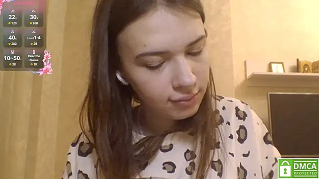 Snapshot of CeyaLier chatting on February 23, 3:31 pm CeyaLier online show from February 23, 3:31 pm