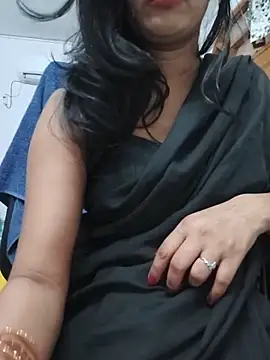 Snapshot of Janu-hasena chatting on June 11, 10:41 pm Janu-hasena online show from June 11, 10:41 pm