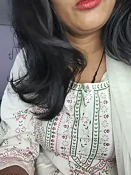 Snapshot of Janu-hasena chatting on July 2, 5:02 am Janu-hasena online show from July 2, 5:02 am