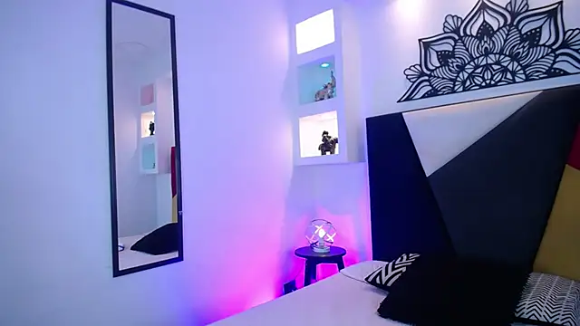 Snapshot of Emo_Boy_ chatting on January 31, 8:40 pm Emo Boy online show from January 31, 8:40 pm