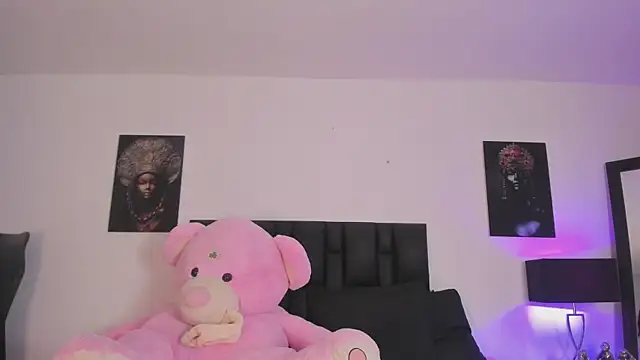 SaradaParker online show from April 4, 4:59 pm