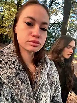 MayaGlow online show from October 20, 5:08 am