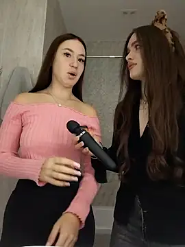 MayaGlow online show from November 7, 5:40 am