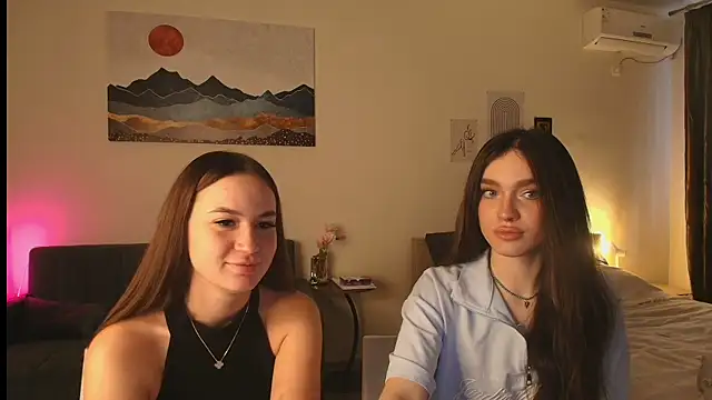 MayaGlow online show from January 10, 5:42 am