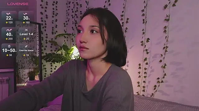 Snapshot of GentleMusee chatting on November 12, 2:28 pm GentleMusee online show from November 12, 2:28 pm