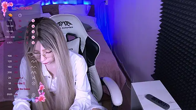 sofiisun online show from October 24, 4:09 am