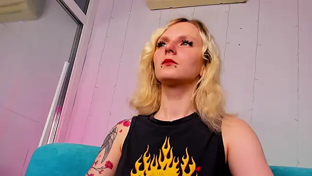 LikiLips online show from October 10, 1:37 am