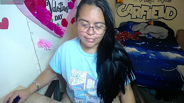 Miss  kendra  online show from April 15, 1:45 am