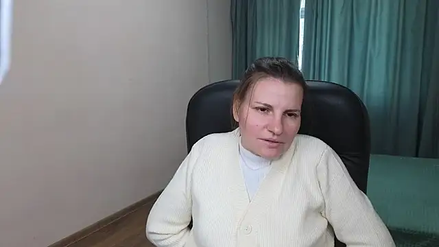 Snapshot of Mirabelle_Velvet chatting on October 16, 4:46 am Mirabelle Velvet online show from October 16, 4:46 am