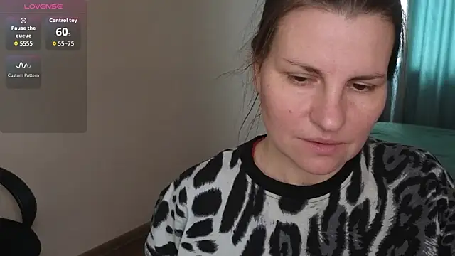 Snapshot of Mirabelle_Velvet chatting on November 21, 9:08 am Mirabelle Velvet online show from November 21, 9:08 am