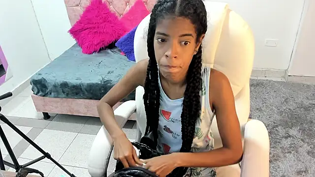 thianahorny online show from November 28, 12:08 pm