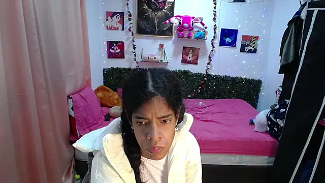 Snapshot of thianahorny chatting on April 22, 12:50 pm thianahorny online show from April 22, 12:50 pm