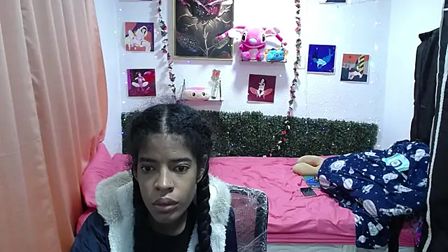 Snapshot of thianahorny chatting on April 27, 12:36 pm thianahorny online show from April 27, 12:36 pm