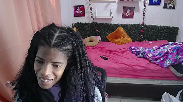 Snapshot of thianahorny chatting on May 28, 12:57 pm thianahorny online show from May 28, 12:57 pm