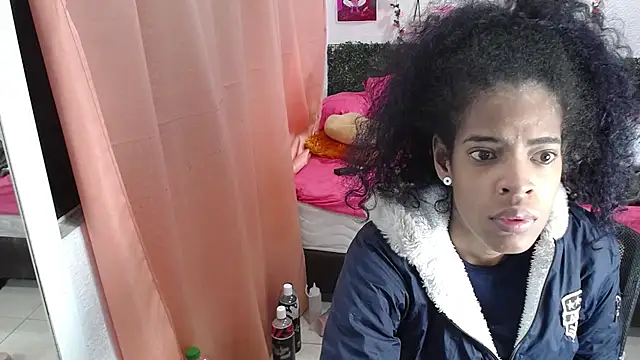 Snapshot of thianahorny chatting on June 1, 12:51 pm thianahorny online show from June 1, 12:51 pm