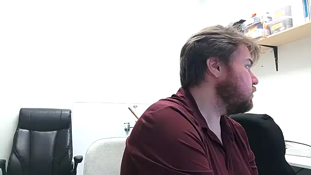 Snapshot of ring92 chatting on November 7, 3:23 pm ring92 online show from November 7, 3:23 pm