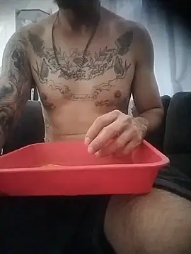 Juicydick420-xxx online show from December 3, 9:57 pm