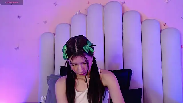 SweetRenata  online show from October 15, 11:21 am