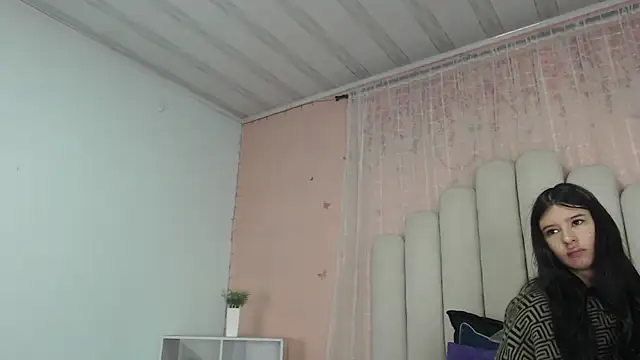 SweetRenata  online show from January 10, 11:23 am