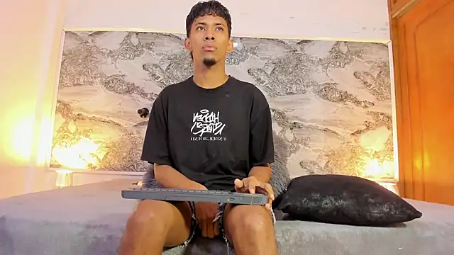 Ethan thouse online show from October 15, 3:06 am