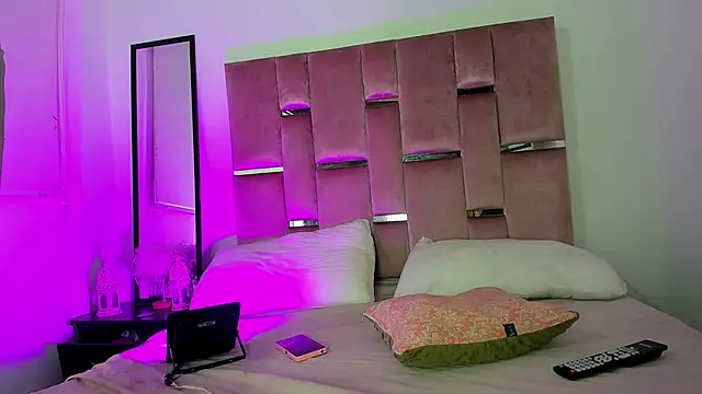 ChocoBunny1 online show from December 18, 2:01 pm