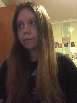 LunaVirelle online show from March 5, 7:43 pm