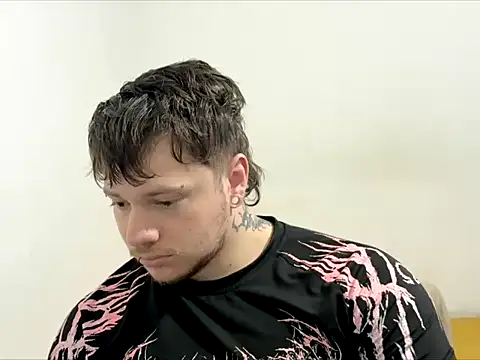 Skol 100802 online show from March 24, 2:22 pm