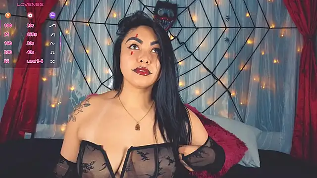 Victoria Jonhss online show from October 20, 10:43 pm