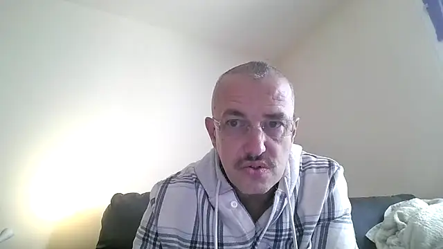 Snapshot of Nyctalopie8579 chatting on May 12, 10:12 am Nyctalopie8579 online show from May 12, 10:12 am