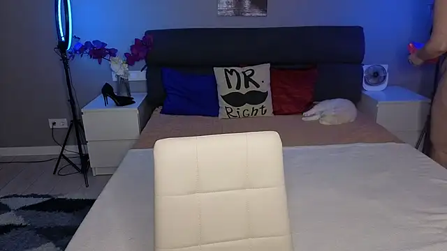 Passion-Blondy online show from April 7, 6:41 pm